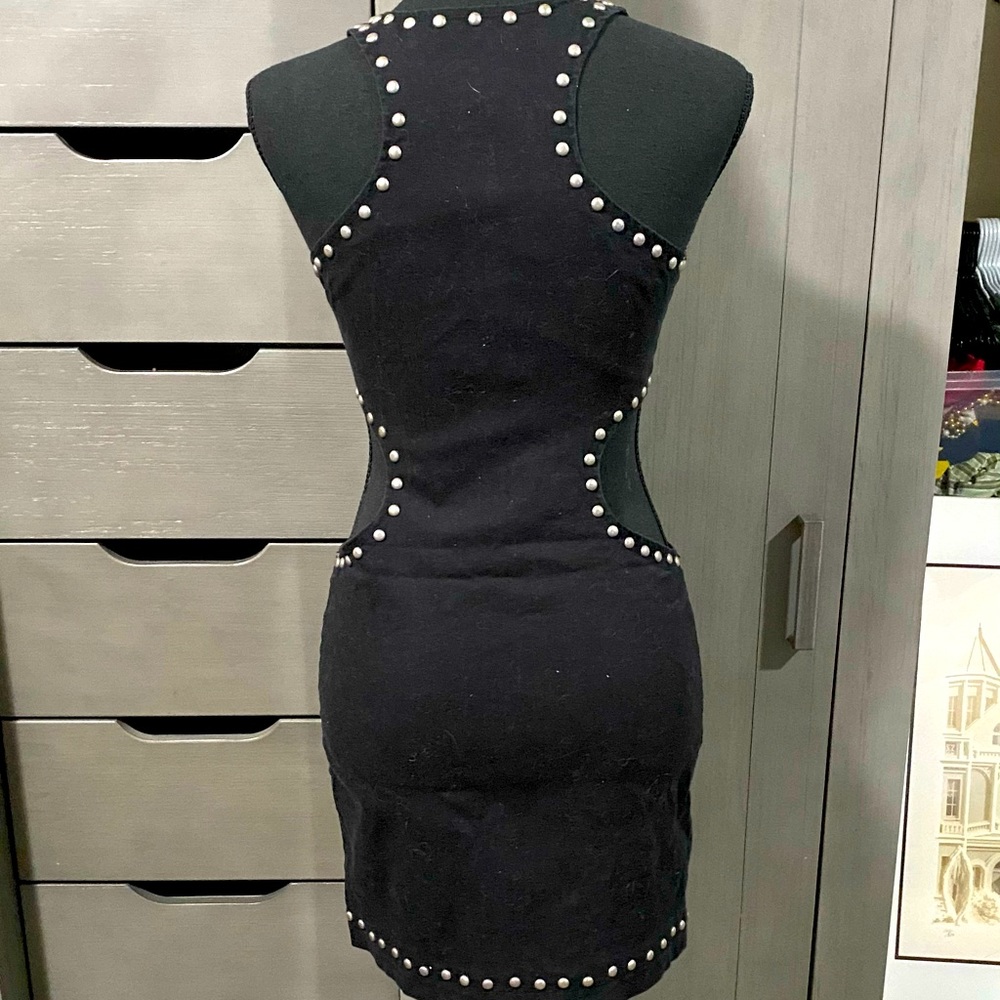 URBAN/O x BESS DRESS - Picture 9 of 16